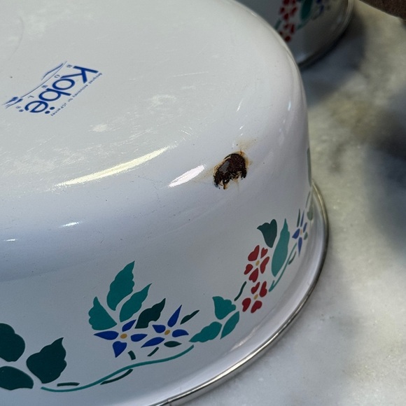 Vintage Kobe Kitchen Bowls Floral Pattern Enamel Metal Mixing Nesting Bowls - Picture 8 of 11